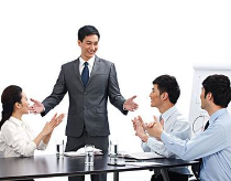 为深圳服装老板收回350债务挽救了他的公司_成功案例_深圳市洪鑫法务咨询有限公司